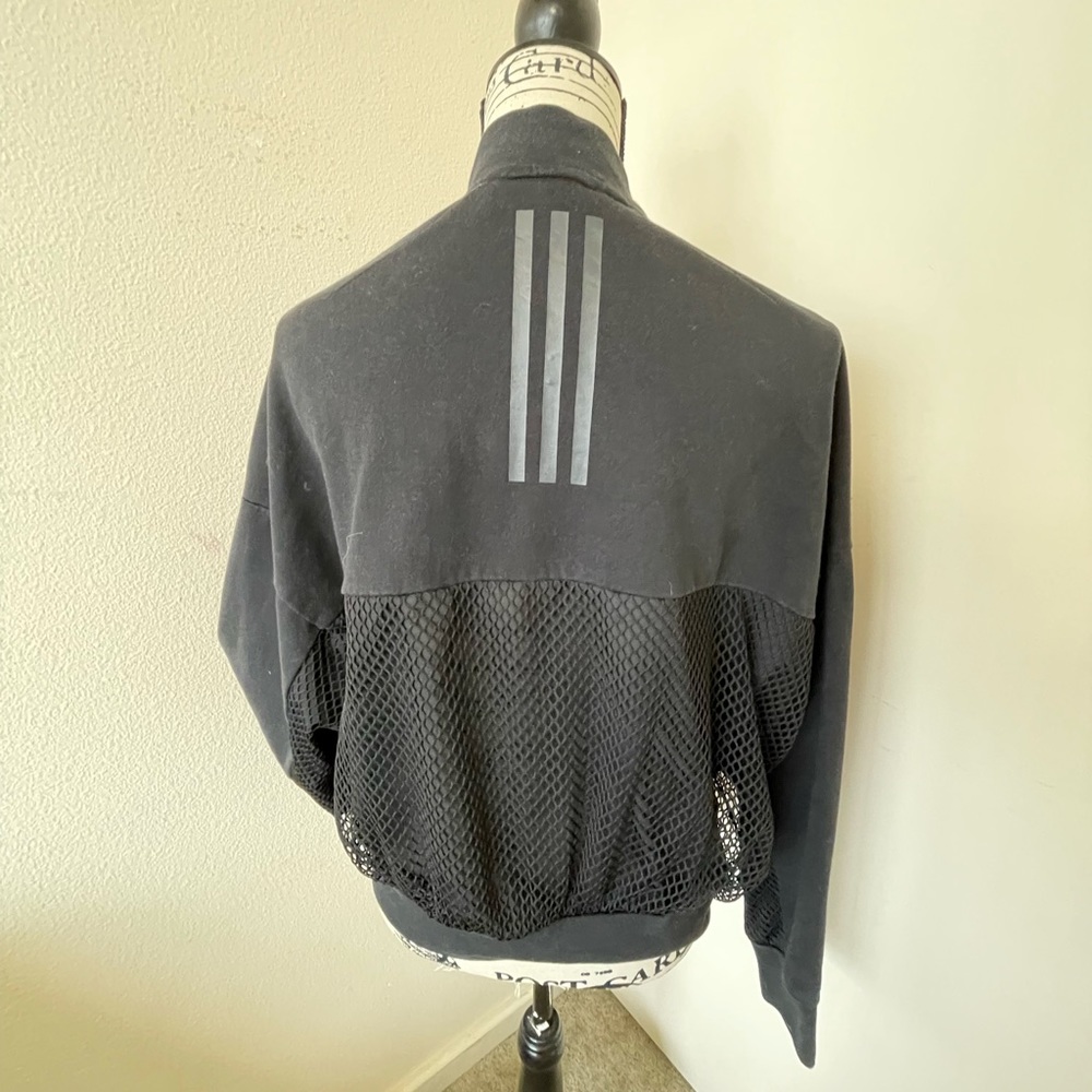 🐝 Adidas Black zip up jacket